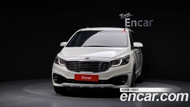 Kia Canival 2015 — photo 3