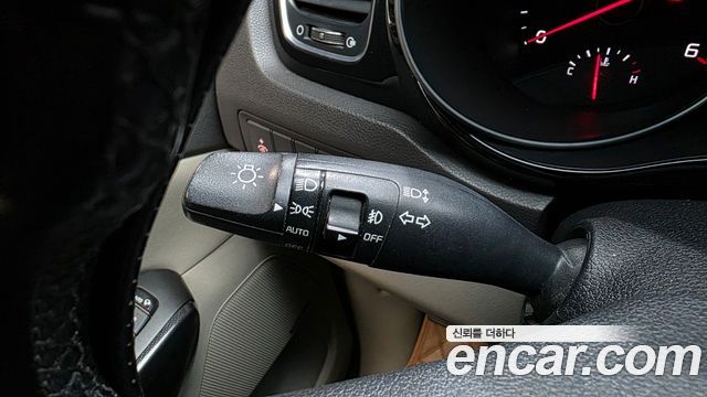 Kia Canival 2015 — photo 33