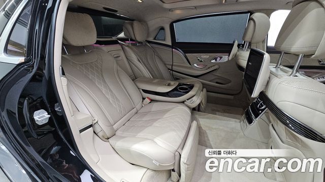 Mercedes-Benz S-Class 2017 — photo 12