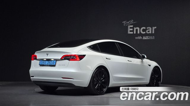 Tesla Model 3 2022 — photo 2
