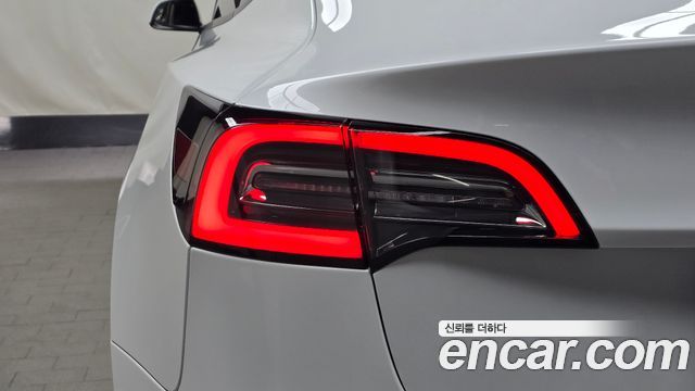 Tesla Model 3 2022 — photo 9