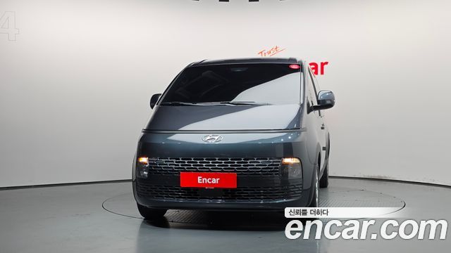 Hyundai Staria 2022 — photo 3