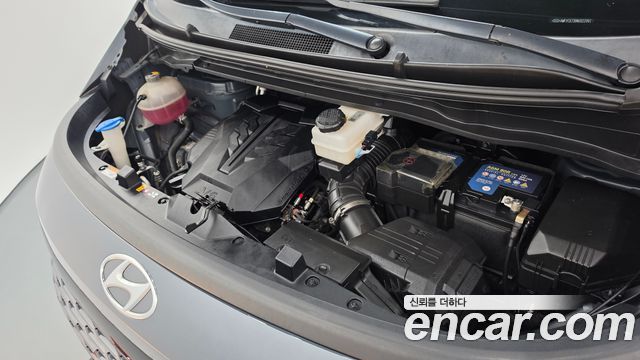 Hyundai Staria 2022 — photo 6