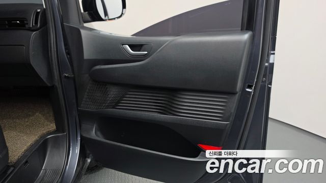 Hyundai Staria 2022 — photo 15