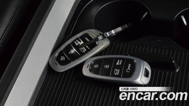 Hyundai Staria 2022 — photo 33
