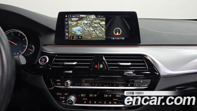 BMW 5-Series 2017 — photo 13