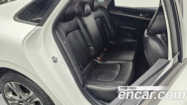 Kia K5 2023 — photo 17