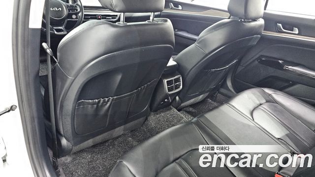 Kia K5 2023 — photo 29