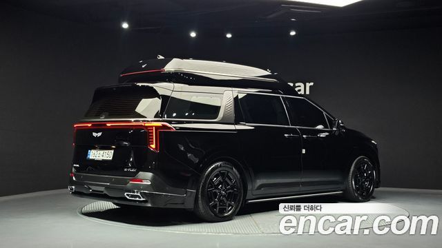 Kia Canival 2025 — photo 2