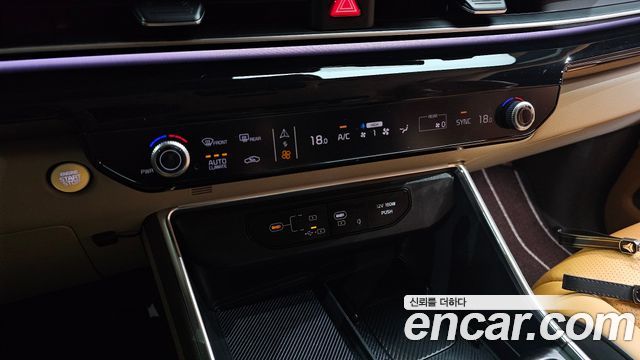 Kia Canival 2025 — photo 28