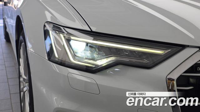Audi A6 2021 — photo 8