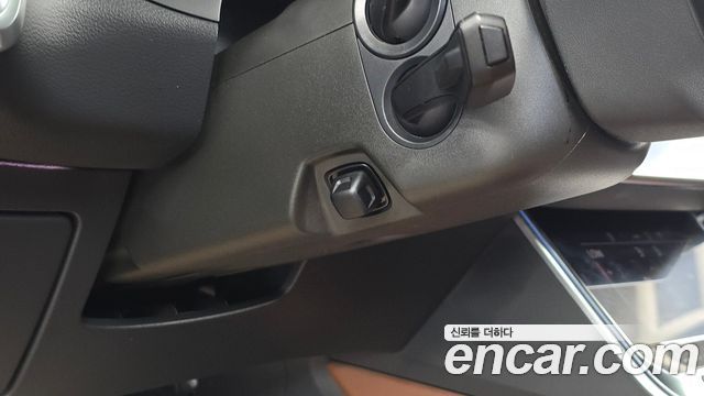 Audi A6 2021 — photo 28