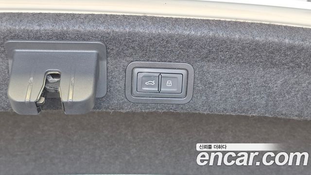 Audi A6 2021 — photo 29