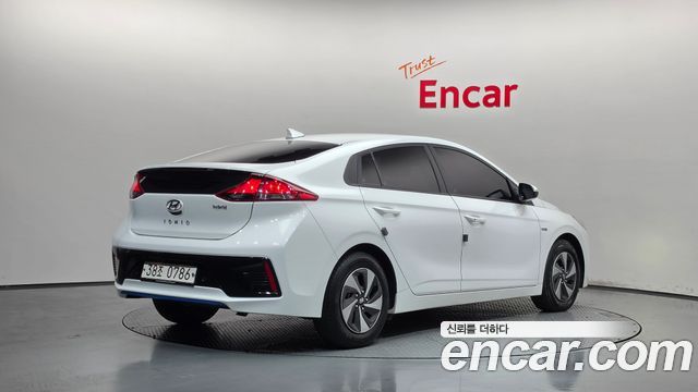 Hyundai Ioniq 2016 — photo 2