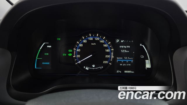 Hyundai Ioniq 2016 — photo 8