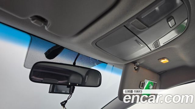 Hyundai Ioniq 2016 — photo 19