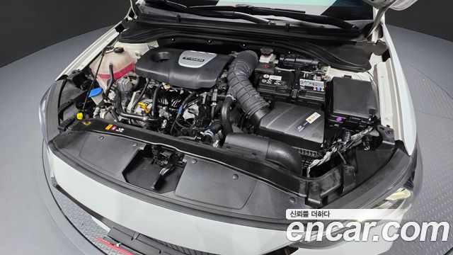 Hyundai AVANTE 2017 — photo 6