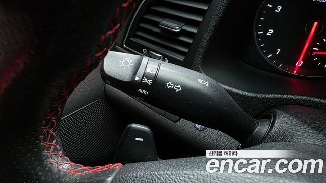 Hyundai AVANTE 2017 — photo 30