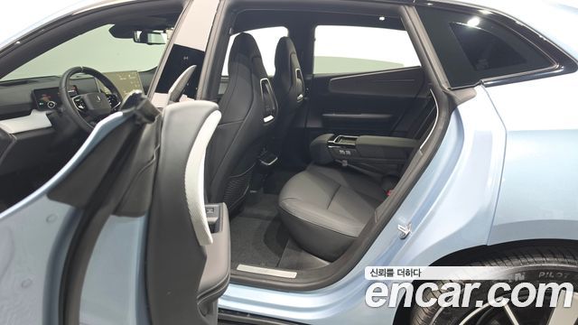 Polestar Polestar 4 2025 — photo 17