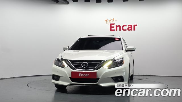 Nissan Altima 2017 — photo 3