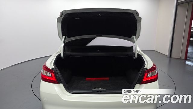 Nissan Altima 2017 — photo 20