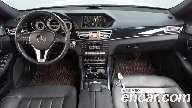 Mercedes-Benz E-Class 2014 — photo 7