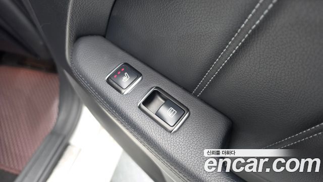 Mercedes-Benz E-Class 2014 — photo 18