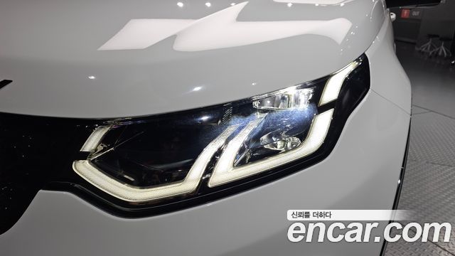 Land Rover Discovery Sport 2025 — photo 8