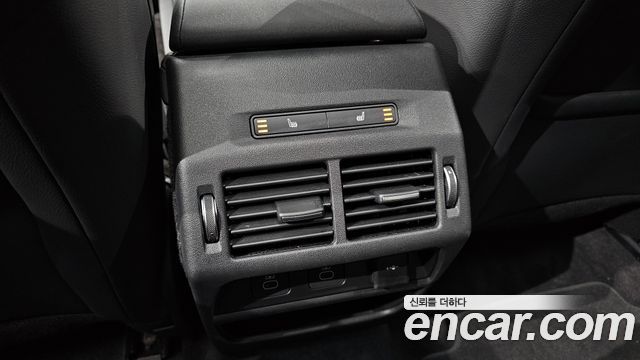 Land Rover Discovery Sport 2025 — photo 31