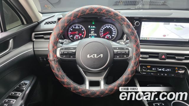 Kia K5 2023 — photo 12