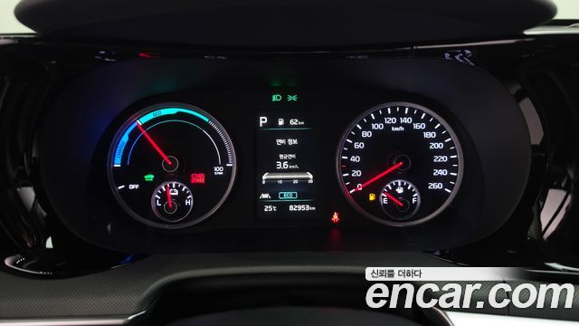 Kia K5 2023 — photo 11