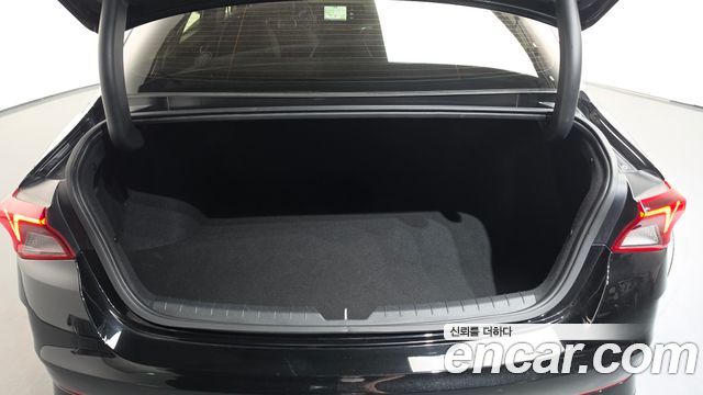 Kia K5 2023 — photo 21