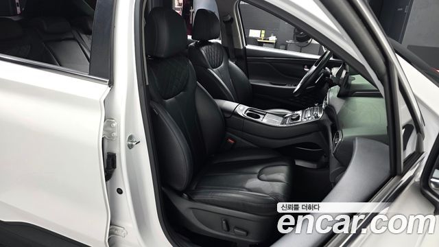 Hyundai Santafe 2021 — photo 11