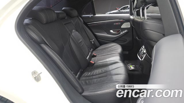 Mercedes-Benz S-Class 2017 — photo 12