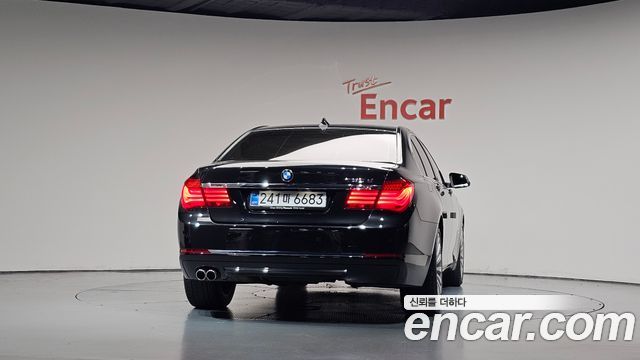 BMW 7-Series 2013 — photo 4