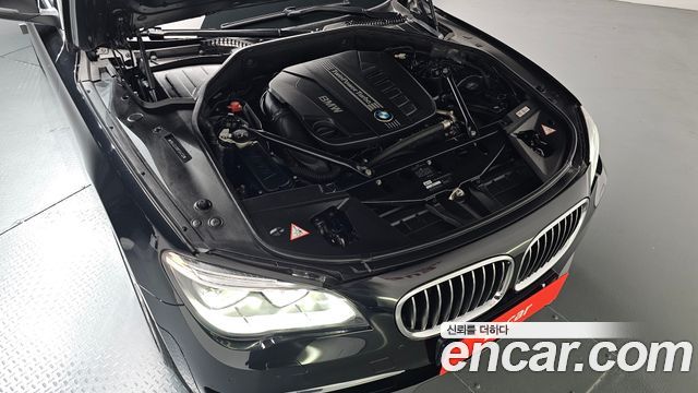 BMW 7-Series 2013 — photo 6