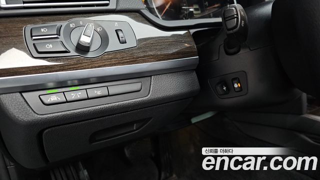 BMW 7-Series 2013 — photo 20