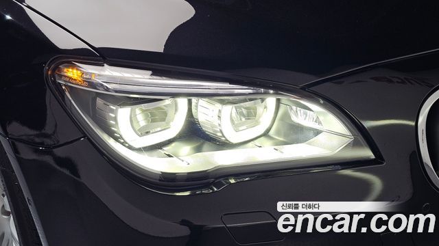 BMW 7-Series 2013 — photo 8