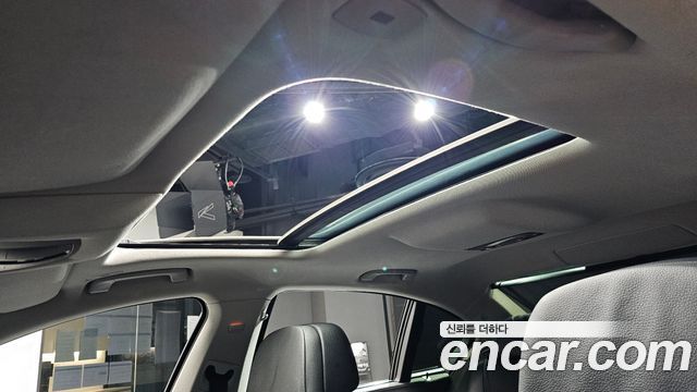 BMW 7-Series 2013 — photo 33