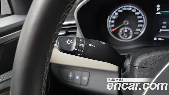 Genesis G70 2022 — photo 26