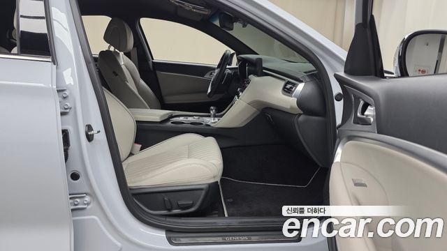 Genesis G70 2022 — photo 16