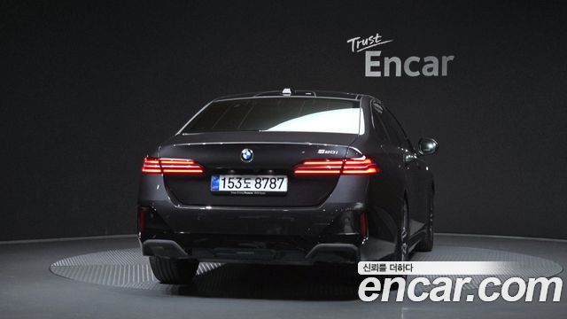 BMW 5-Series 2025 — photo 4