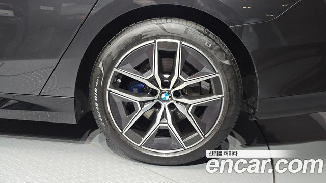 BMW 5-Series 2025 — photo 7