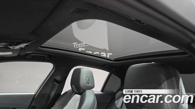 BMW 5-Series 2025 — photo 36
