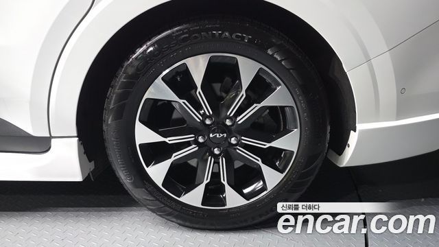 Kia Canival 2022 — photo 5