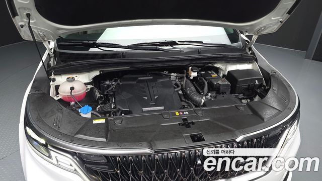 Kia Canival 2022 — photo 6