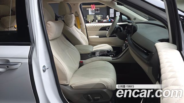 Kia Canival 2022 — photo 11