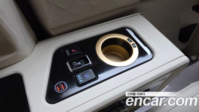 Kia Canival 2022 — photo 19