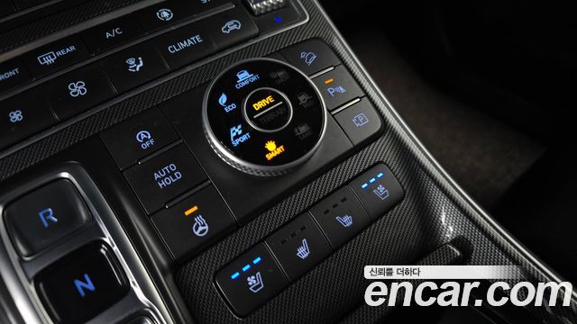 Hyundai Santafe 2021 — photo 24