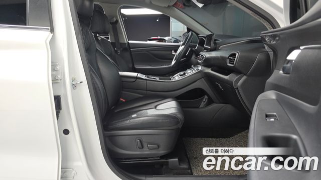 Hyundai Santafe 2021 — photo 16